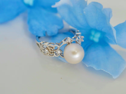 Exquisite S925 Silver Adjustable Ring with 8-12mm White Freshwater Pearl and Crystal Accents