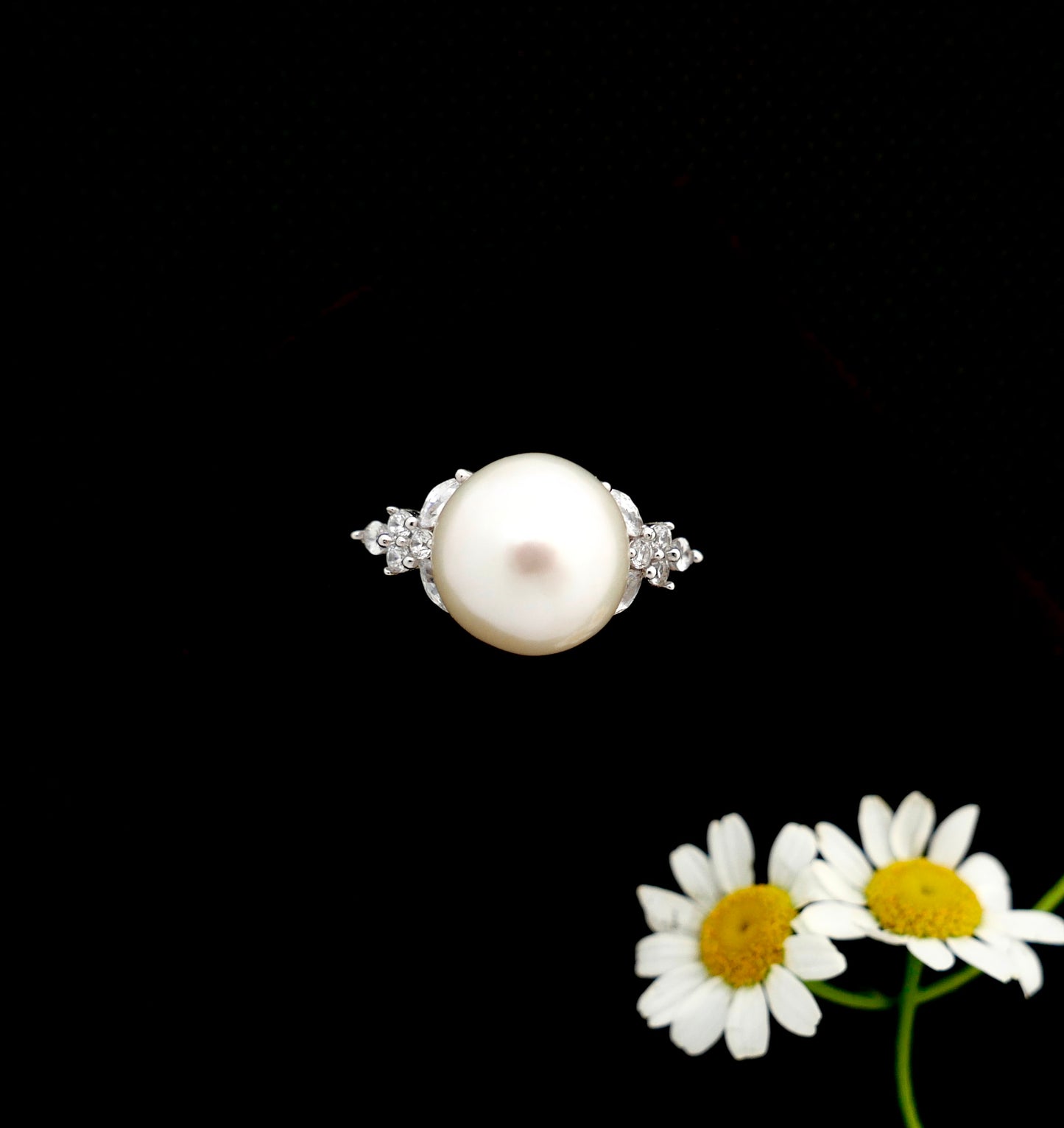 High-Luster S925 Silver 11-12mm White Round Edison Freshwater Pearl Fashion Ring