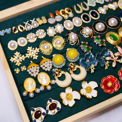 Vintage-Inspired Earring Collection – Statement Pieces for Every Occasion