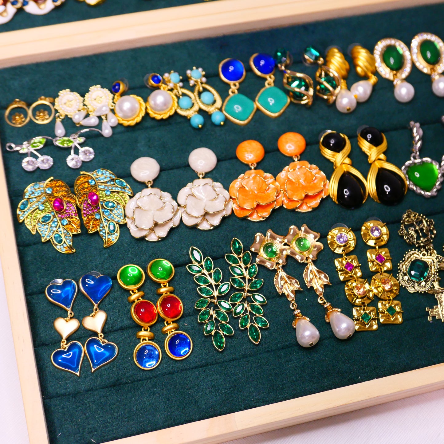 Vintage-Inspired Earring Collection – Statement Pieces for Every Occasion