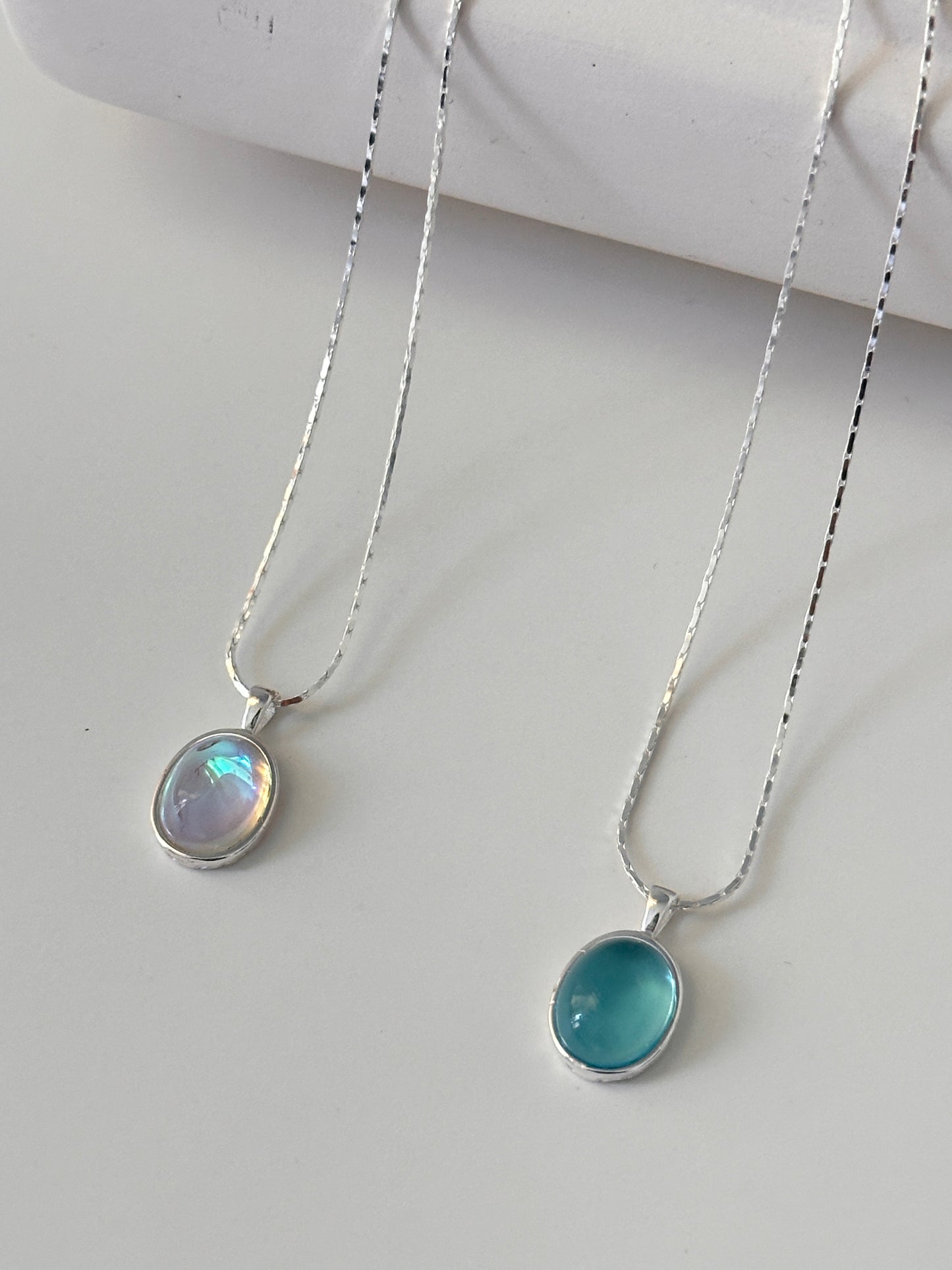 Luminous Oval Moonstone Pendant Necklace in S925 Sterling Silver，Nature crystal jewelry accesory, Holiday casual Necklace,Perfect Gift