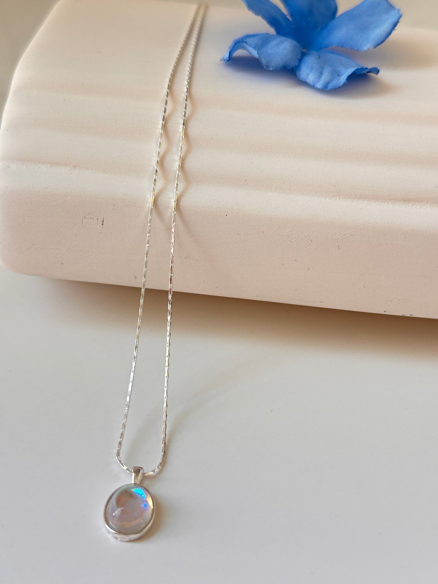 Luminous Oval Moonstone Pendant Necklace in S925 Sterling Silver，Nature crystal jewelry accesory, Holiday casual Necklace,Perfect Gift